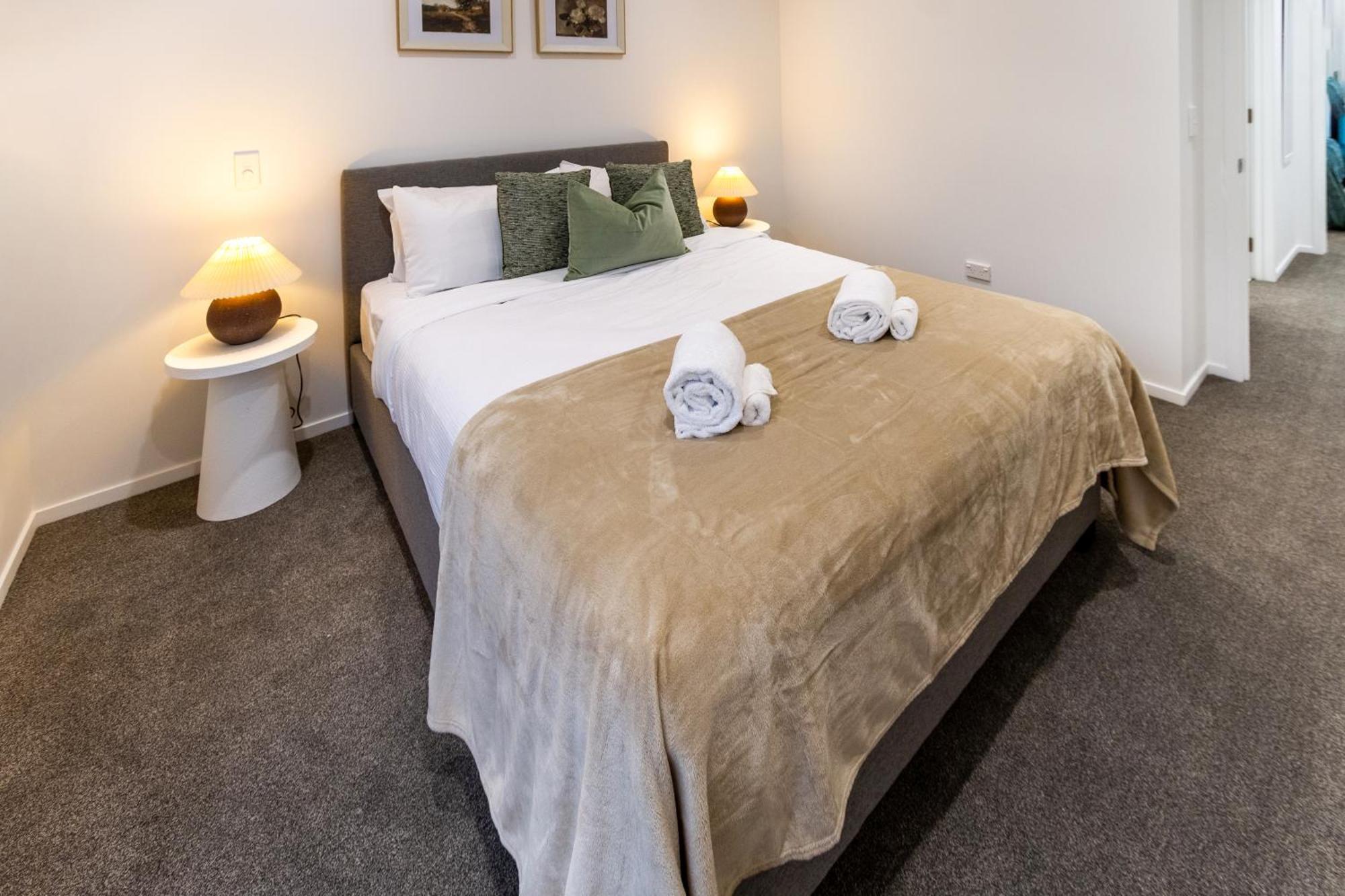 Urban Retreat: 2-Br Gem In Central Christchurch Διαμέρισμα Εξωτερικό φωτογραφία